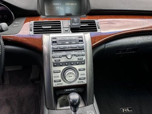 Used 2005 Acura RL AWD/4WD image 7