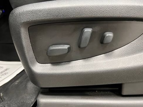 Used 2019 Chevrolet Tahoe Premier w/ RST Edition AWD/4WD image 21