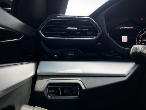 Used 2022 Lamborghini Urus image 71