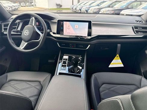New 2026 Volkswagen Atlas Cross Sport SE FWD image 15