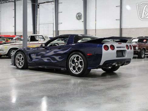 Used 2000 Chevrolet Corvette Coupe image 24