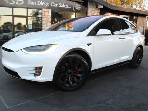 Used 2018 Tesla Model X 75D AWD/4WD image 1