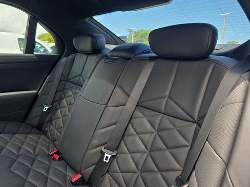 Used 2023 BMW 740i RWD image 16