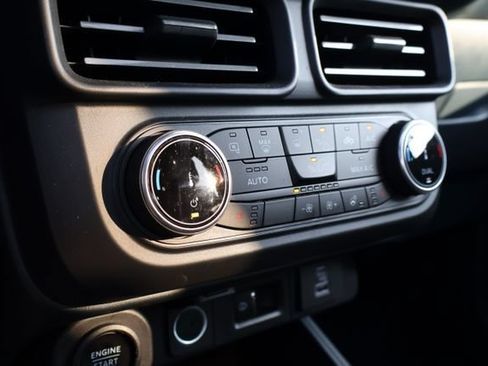 Used 2024 Ford Maverick Lariat FWD image 23
