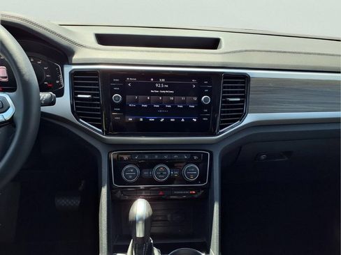 Used 2023 Volkswagen Atlas SEL AWD/4WD image 23