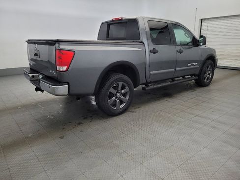 Used 2015 Nissan Titan SV w/ SV Value Truck Package image 10