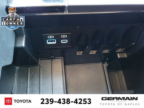 Used 2024 Toyota Tundra Limited AWD/4WD image 33