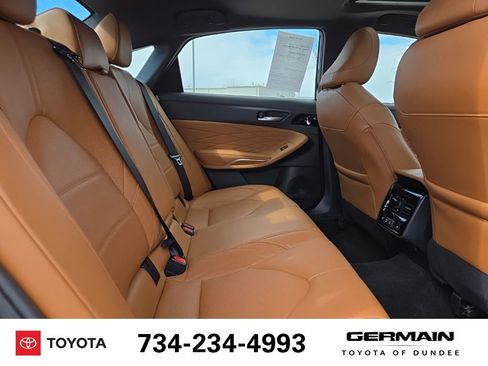 Used 2022 Toyota Avalon Limited w/ Advanced Safety Package FWD image 20