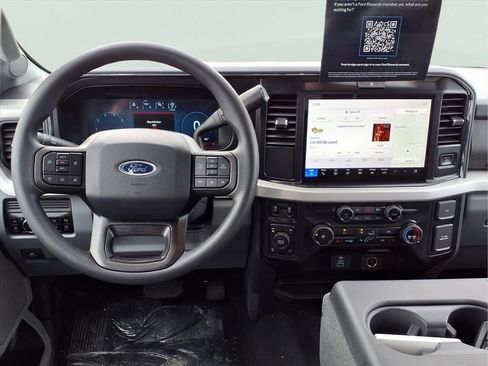 New 2026 Ford F250 XLT w/ XLT Premium Package image 4