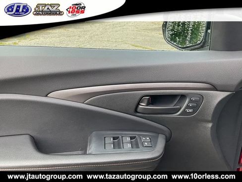 Used 2023 Honda Passport TrailSport image 12