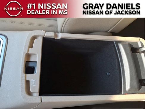 Used 2020 Jeep Grand Cherokee Limited AWD/4WD image 20