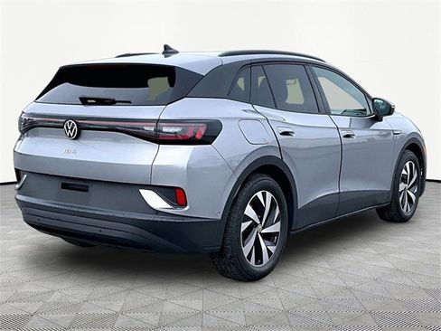 Used 2023 Volkswagen ID.4 Pro image 6
