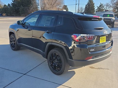 New 2026 Jeep Compass Latitude AWD/4WD image 7