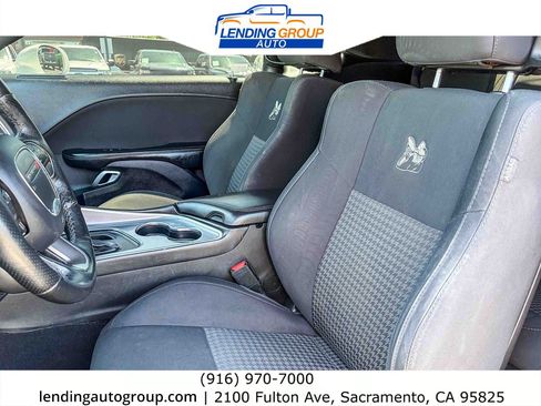 Used 2019 Dodge Challenger R/T Scat Pack w/ Driver Convenience Group RWD image 16