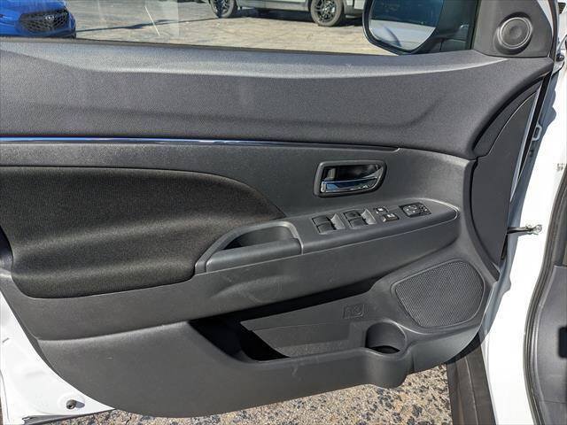 Used 2024 Mitsubishi Outlander Sport ES AWD/4WD image 8