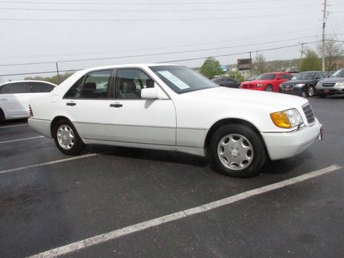 Used 1992 Mercedes-Benz 400 E image 48