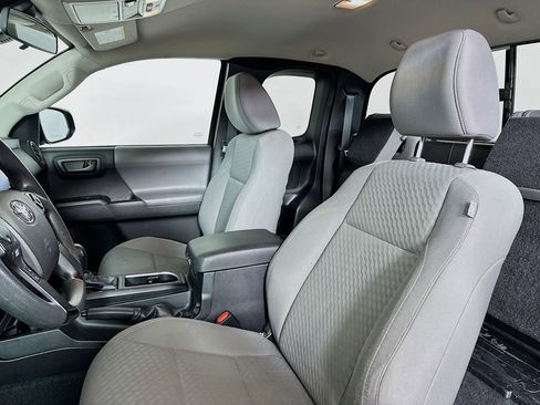 Used 2021 Toyota Tacoma SR w/ SX Package AWD/4WD image 8