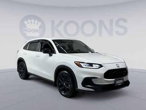 Used 2024 Honda HR-V Sport image 18