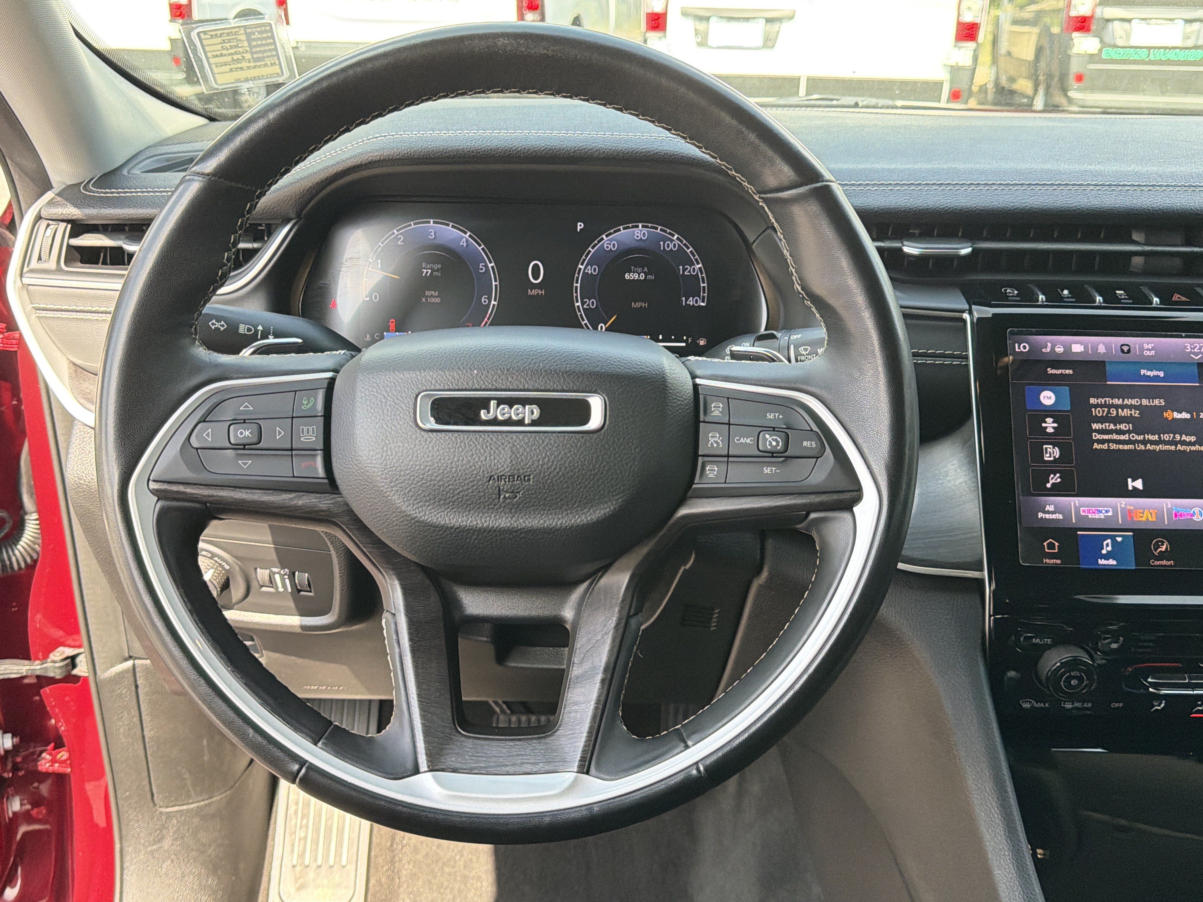 Used 2022 Jeep Grand Cherokee L Limited AWD/4WD image 31