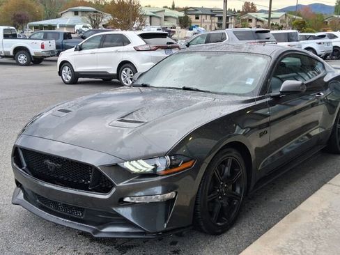 Used 2019 Ford Mustang GT image 4