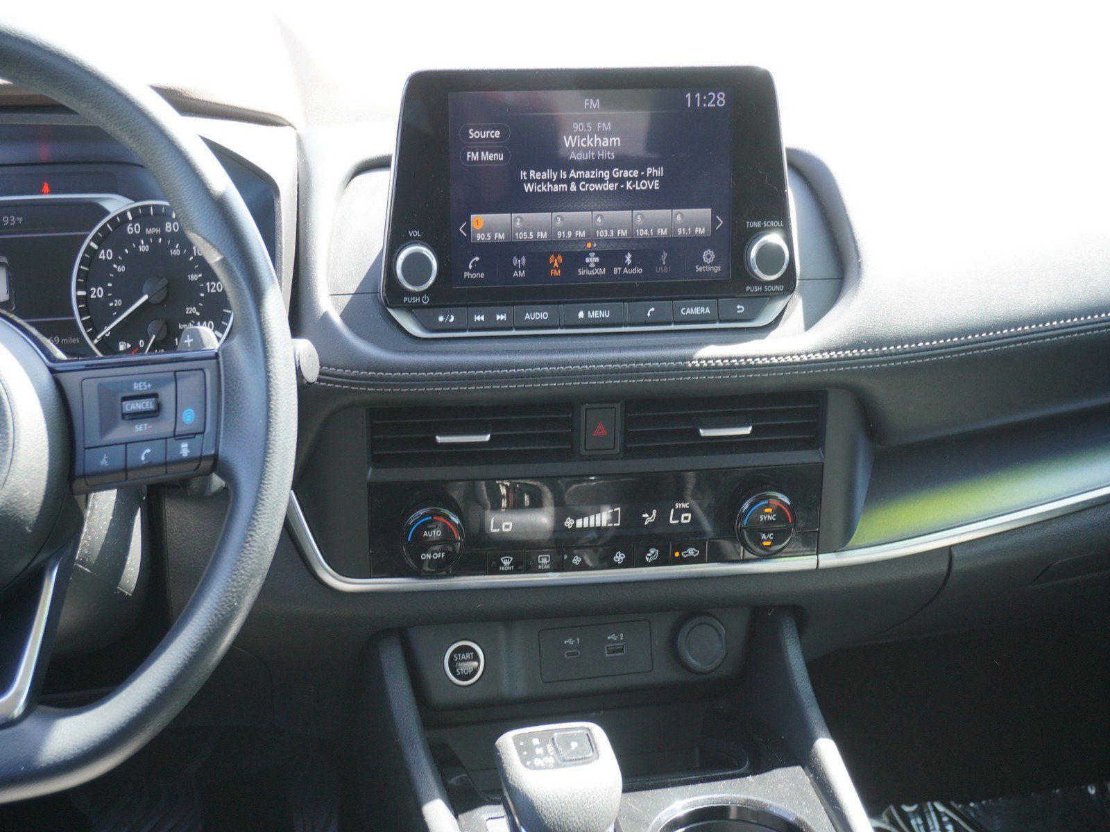 Used 2023 Nissan Rogue SV FWD image 15