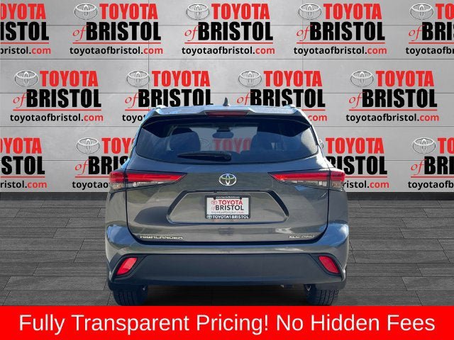 Used 2023 Toyota Highlander XLE AWD/4WD image 4