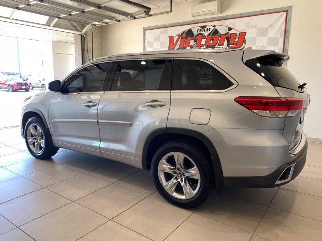 Used 2018 Toyota Highlander Limited w/ Protection Package #3 AWD/4WD image 9