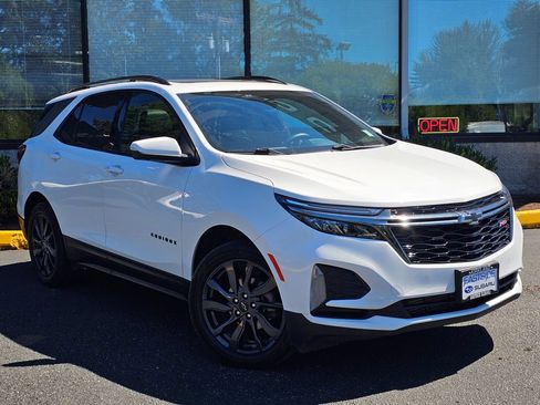 Used 2023 Chevrolet Equinox RS w/ RS Leather Package AWD/4WD image 1