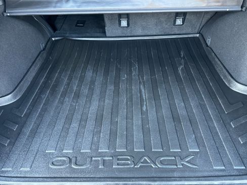 Used 2019 Subaru Outback 2.5i Limited AWD/4WD image 15
