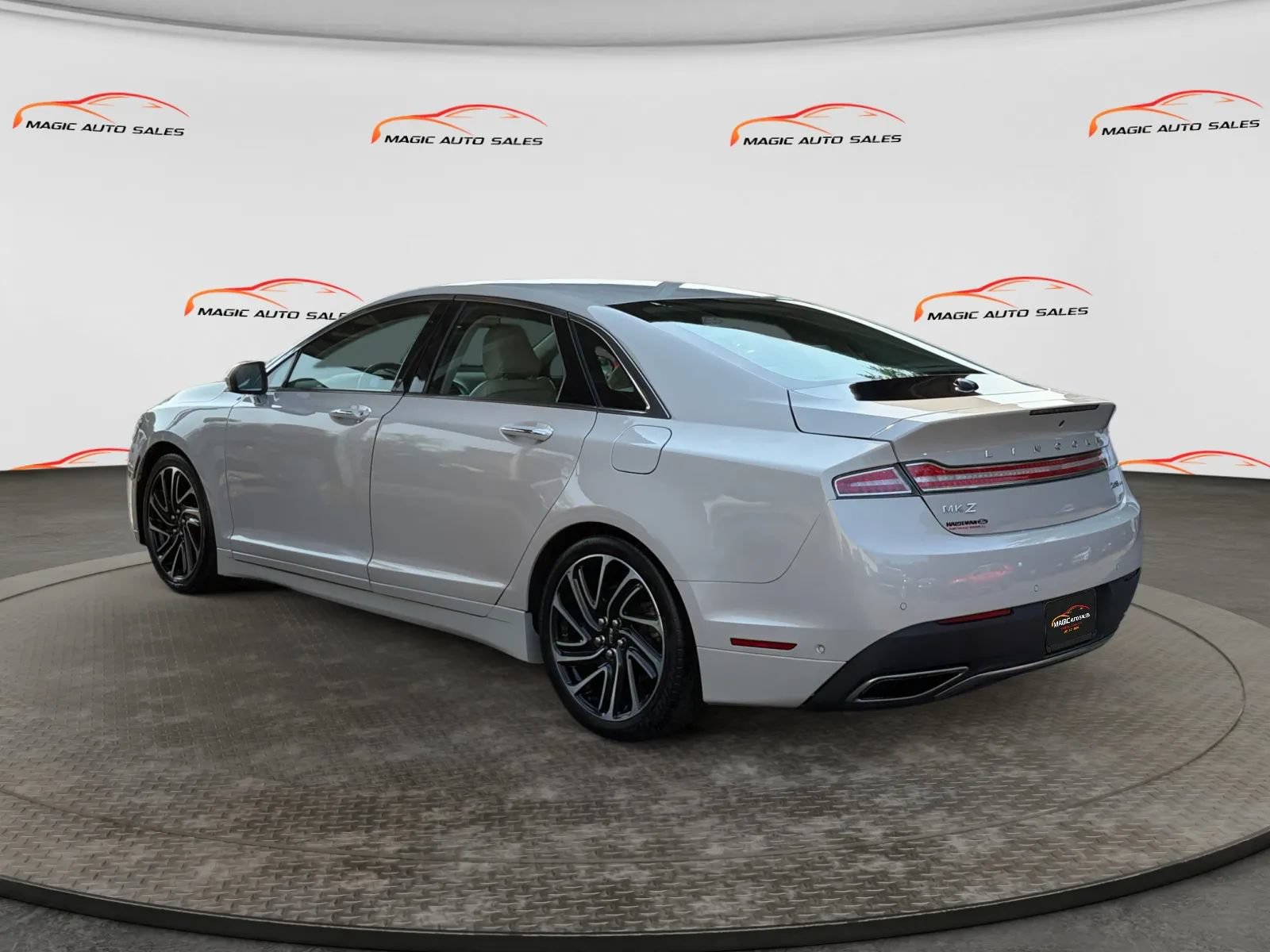 Used 2020 Lincoln MKZ Reserve w/ Elements Package AWD/4WD image 8