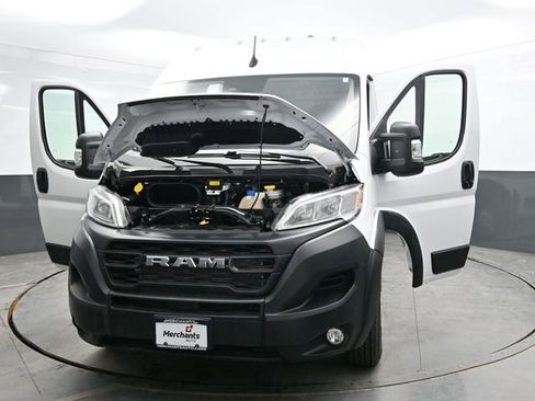 Used 2025 RAM ProMaster 2500 w/ Convenience Group image 38