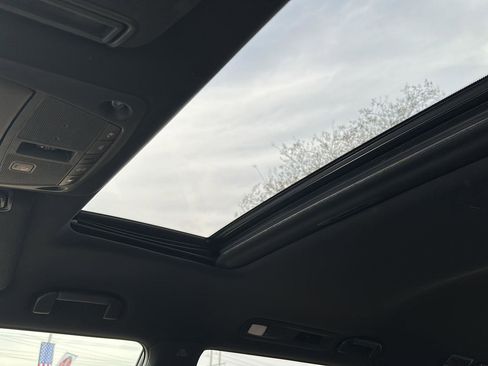 Used 2024 Nissan Armada Platinum w/ Captain's Chairs Package image 42