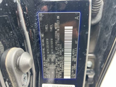 Used 2024 Toyota Highlander LE FWD image 37