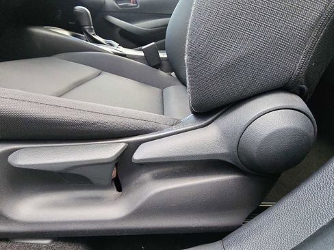 Used 2023 Toyota Corolla LE image 13