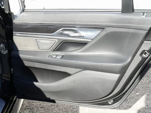 Used 2016 BMW 750i xDrive image 44