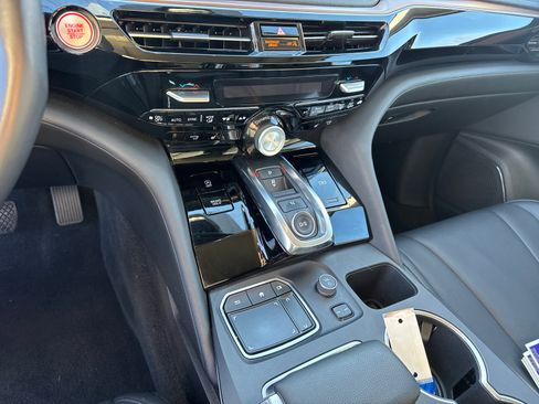 Used 2022 Acura MDX SH-AWD image 30