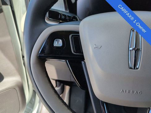 Used 2023 Lincoln Corsair AWD image 26