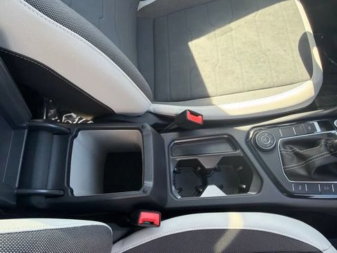 New 2026 Volkswagen Taos SE AWD/4WD image 36