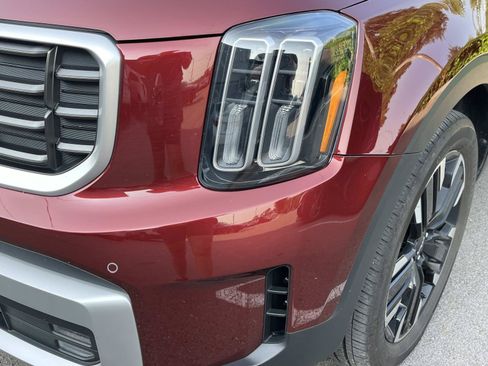 Used 2023 Kia Telluride SX AWD/4WD image 6