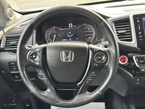 Used 2017 Honda Pilot Elite image 19