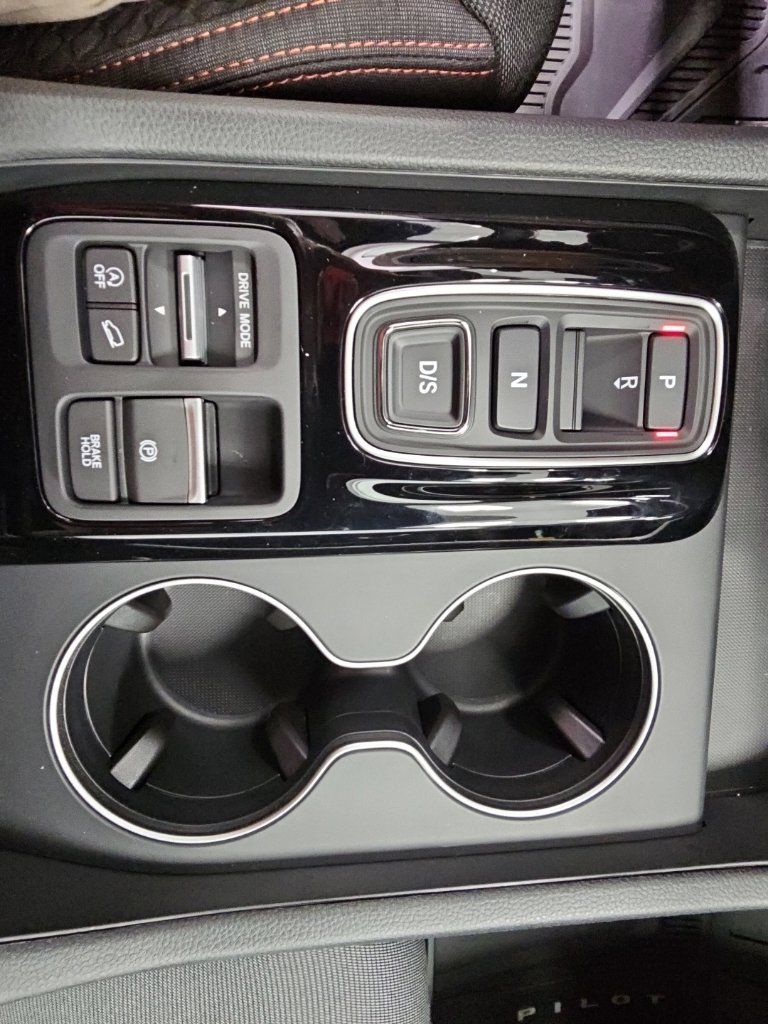 New 2026 Honda Pilot Sport image 21