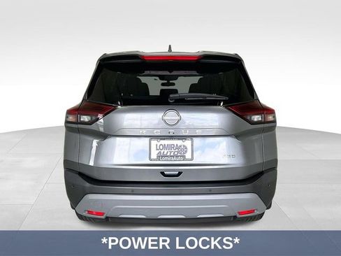 Used 2023 Nissan Rogue S AWD/4WD image 9