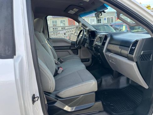 Used 2017 Ford F250 XL w/ Power Equipment Group RWD image 11