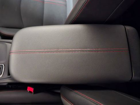 Used 2023 Chevrolet Equinox RS image 25