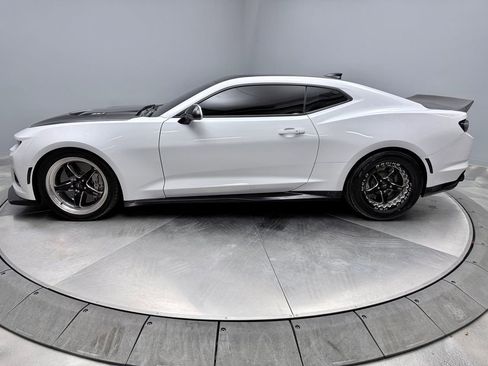 Used 2019 Chevrolet Camaro ZL1 image 8