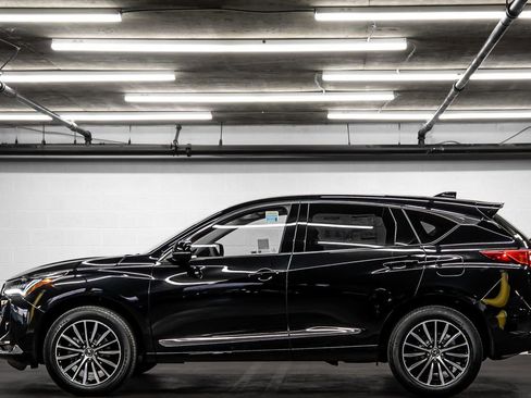 New 2025 Acura RDX SH-AWD w/ Advance Package image 2