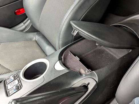 Used 2010 Nissan 370Z Touring w/ Sport Pkg image 25