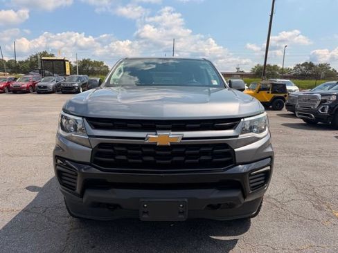 Used 2021 Chevrolet Colorado W/T w/ Custom Special Edition AWD/4WD image 2