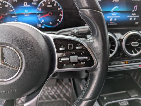 Used 2021 Mercedes-Benz GLA 250 4MATIC image 18