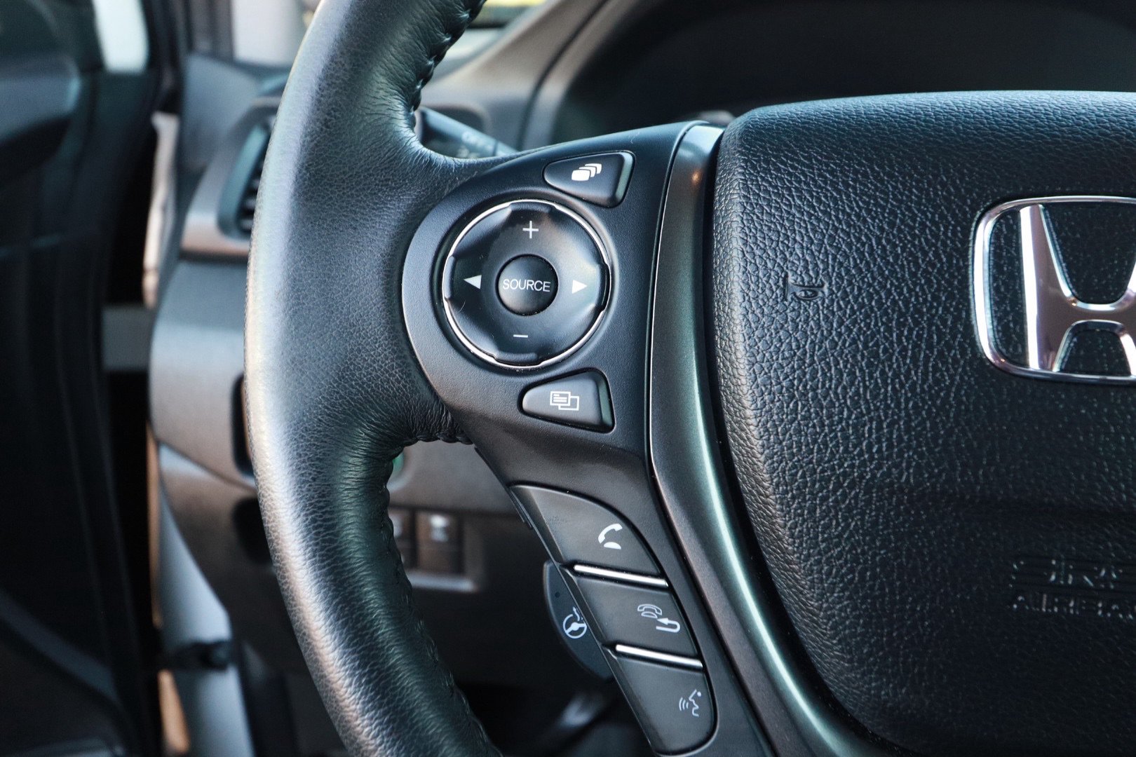 Used 2023 Honda Ridgeline RTL-E image 11